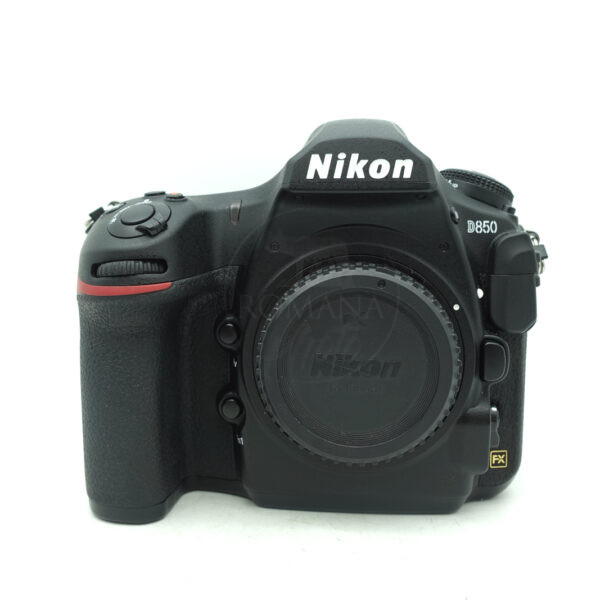NIKON D850